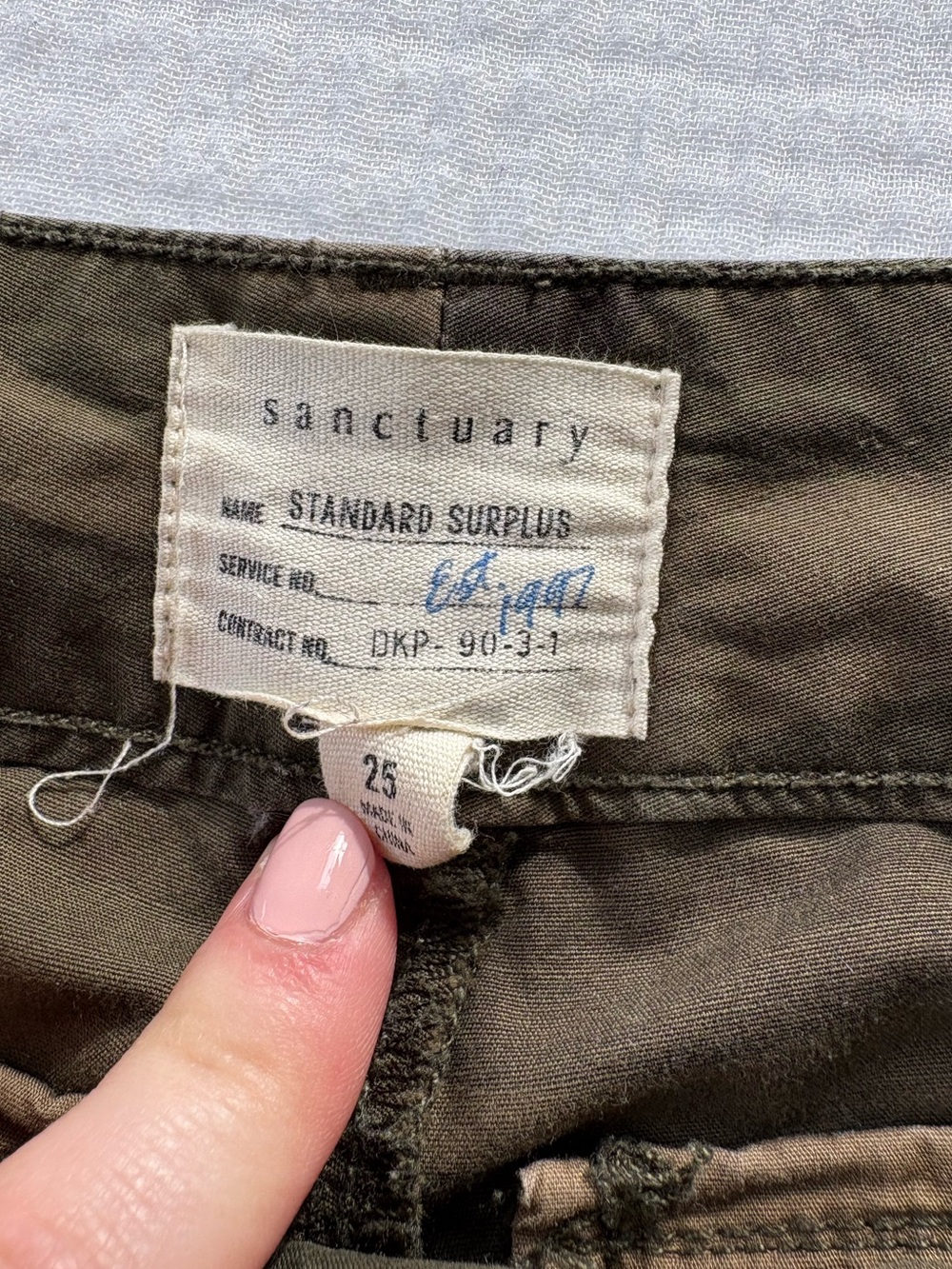 Anthropologie Sanctuary Camo Cargo Pants Terrain Size 25 Army Cropped Joggers - Picture 5 of 5